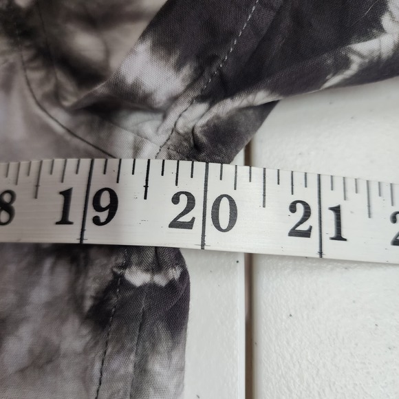 Outerknown BBQ Shirt in Galaxy Men's Button Up Short Sleeve Size Small NWT - Picture 5 of 6